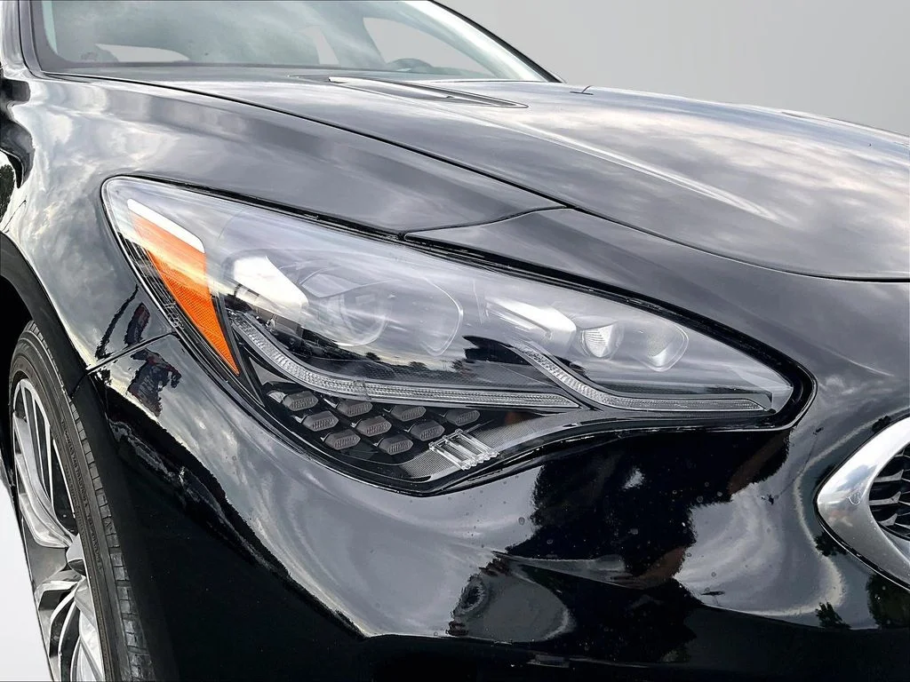 Used 2018 Black Kia Premium image 28