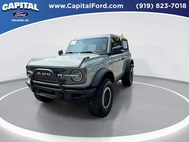 Used 2022 Green Ford Badlands image 4