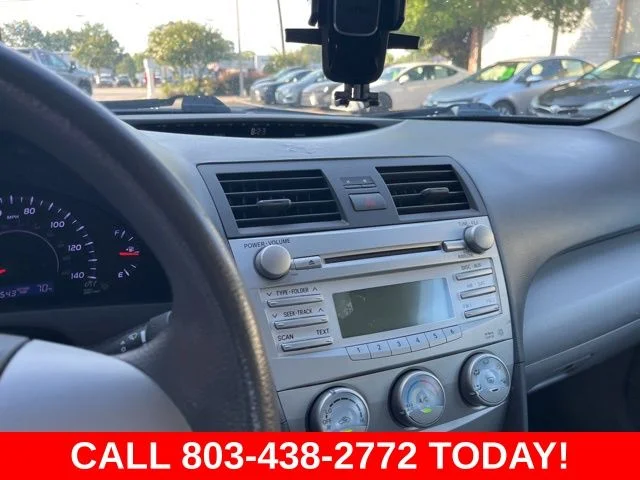 Used 2011 Gray Toyota LE image 20