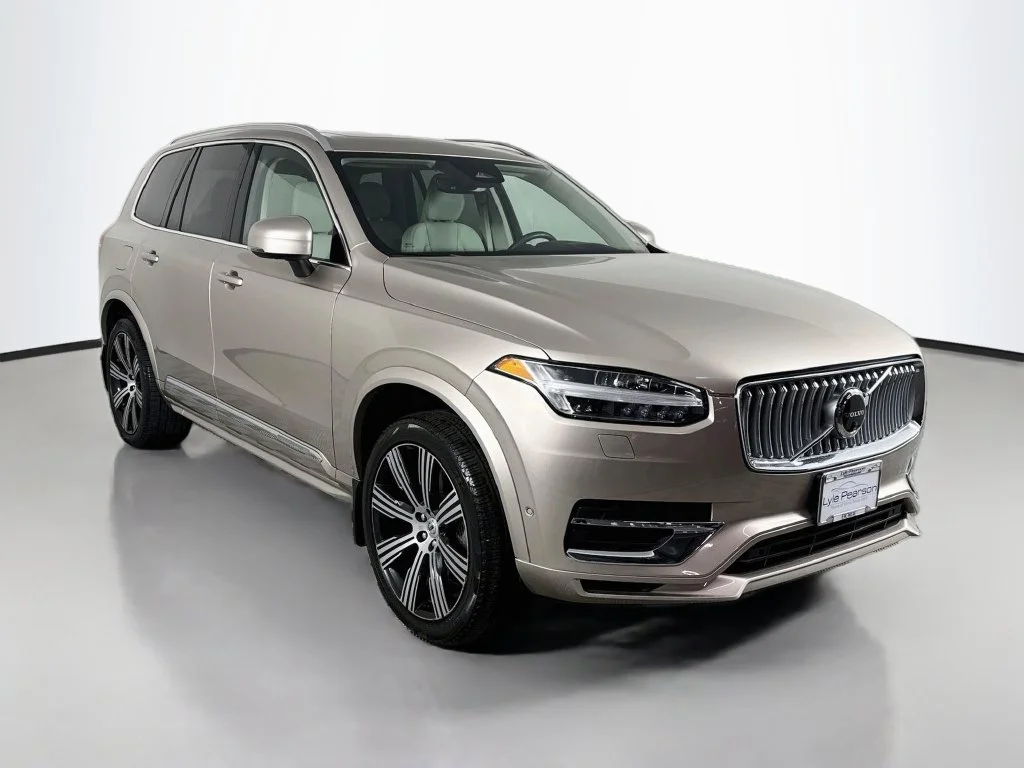 Certified Used 2024 Bright Dusk Metallic Volvo Ultimate image 7