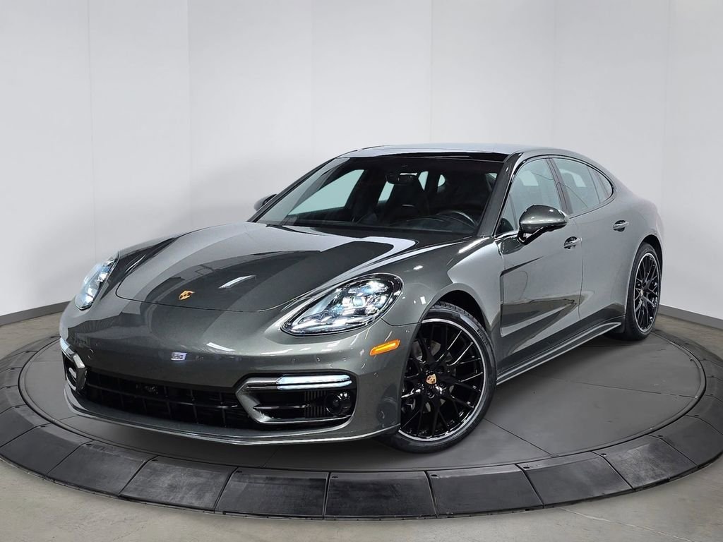2023 Porsche Panamera 4 Platinum Edition's photo
