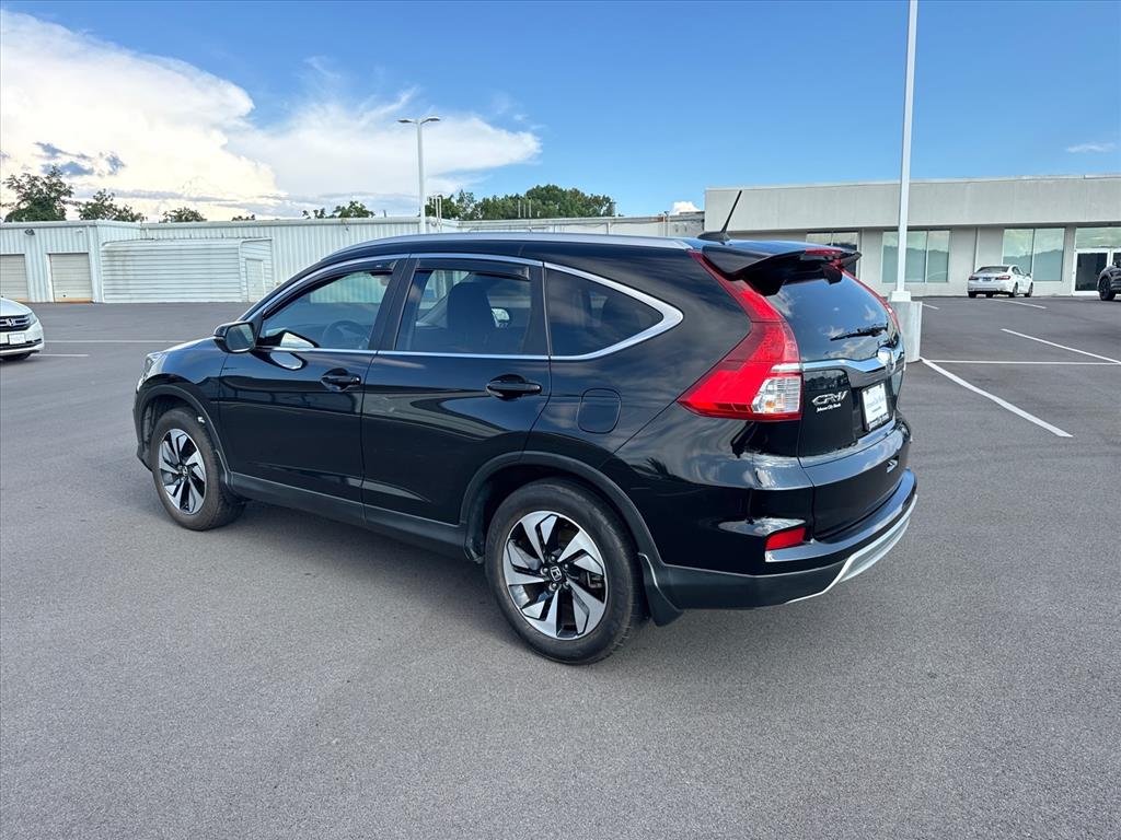 Used 2016 Crystal Black Pearl Honda Touring image 4