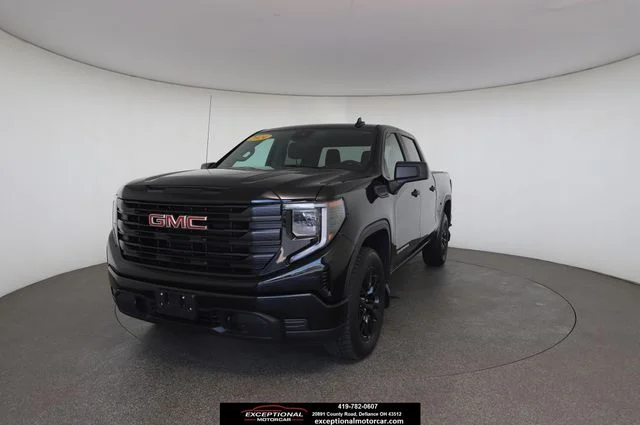 2024 GMC Sierra Pro 4WD Crew Cab Short Box's photo