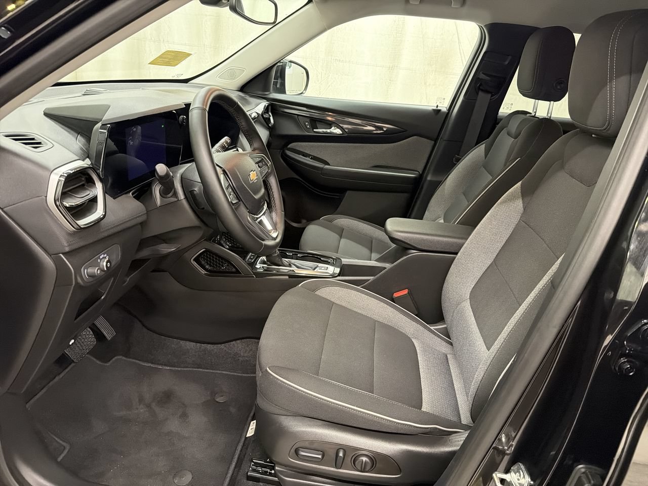 Used 2026 Mosaic Black Metallic Chevrolet LT image 13