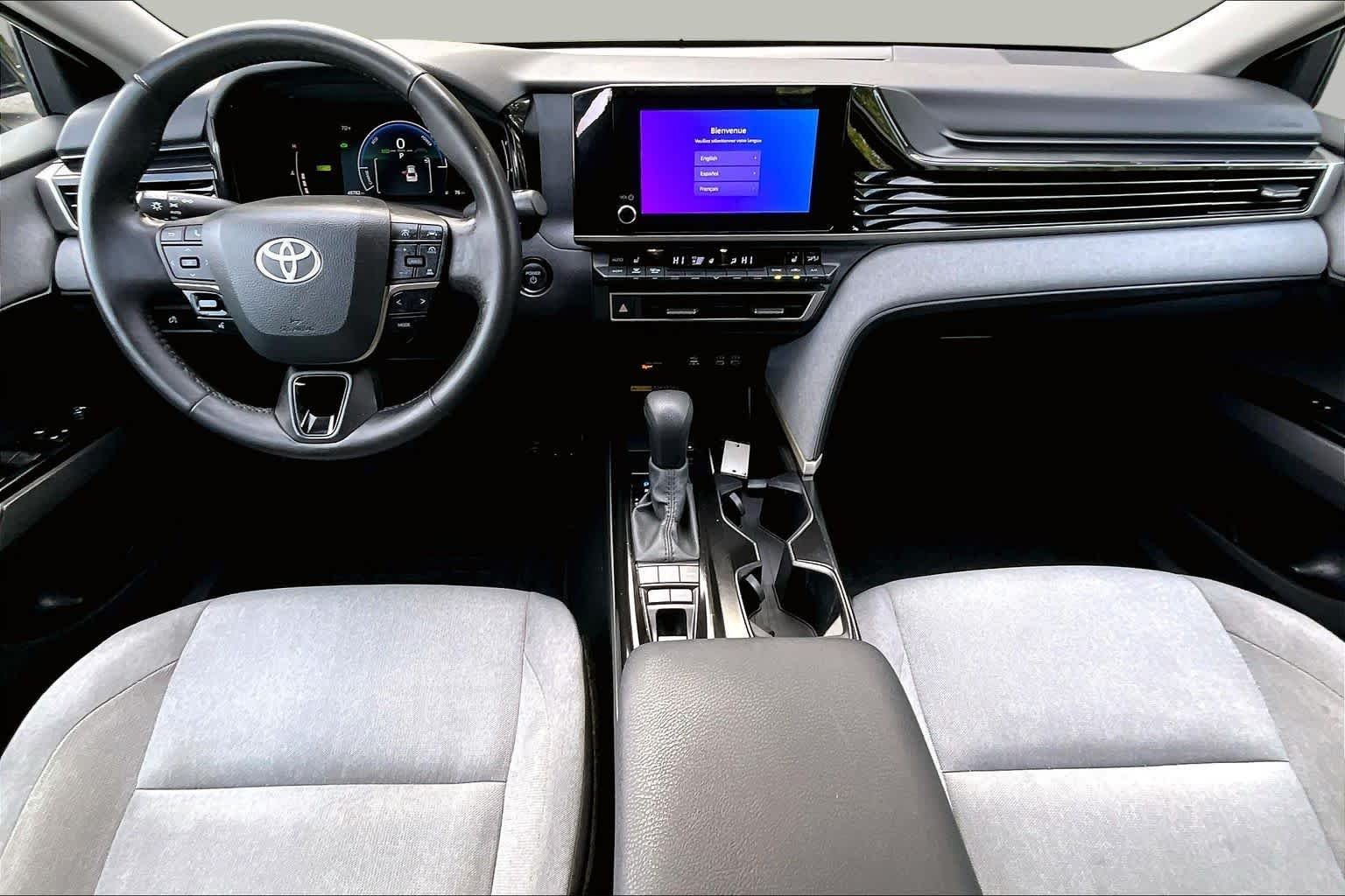 Used 2025 Ice Cap Toyota LE image 14