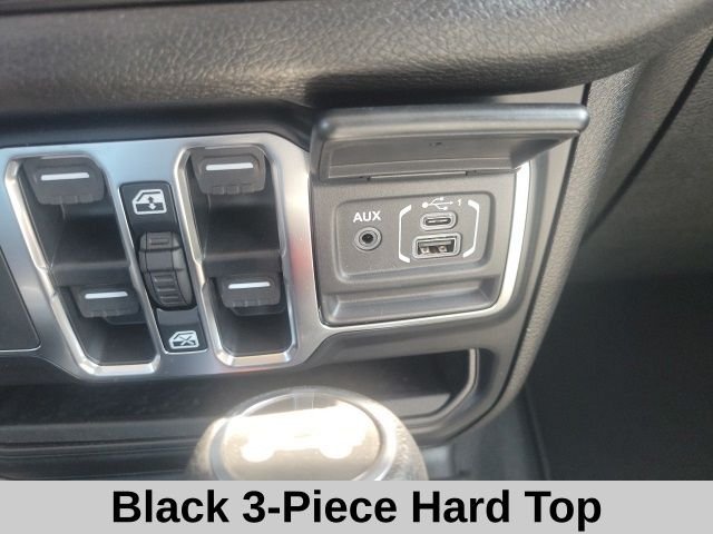 New 2026 Goldilocks Exterior Paint Jeep Sport S image 8