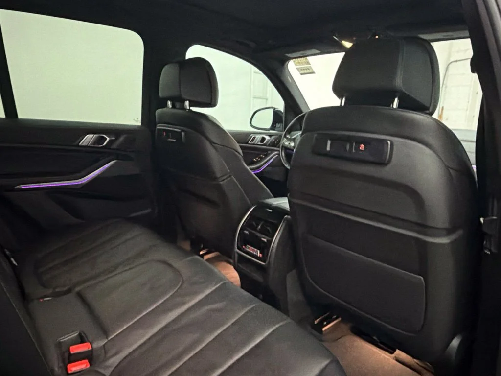 Used 2021 Black BMW sDrive40i image 28