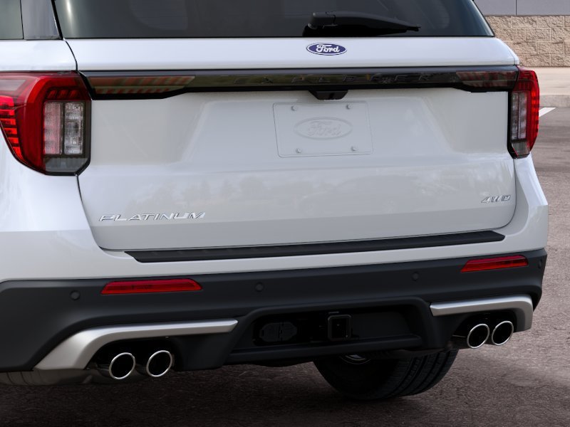 New 2027 Star White Metallic Tri-Coat Ford Platinum™ image 23