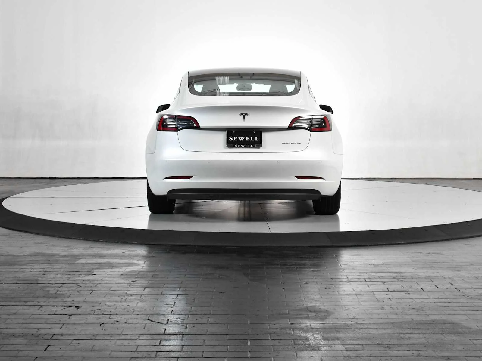 Used 2022 Pearl White Multi-Coat Tesla Long Range image 5