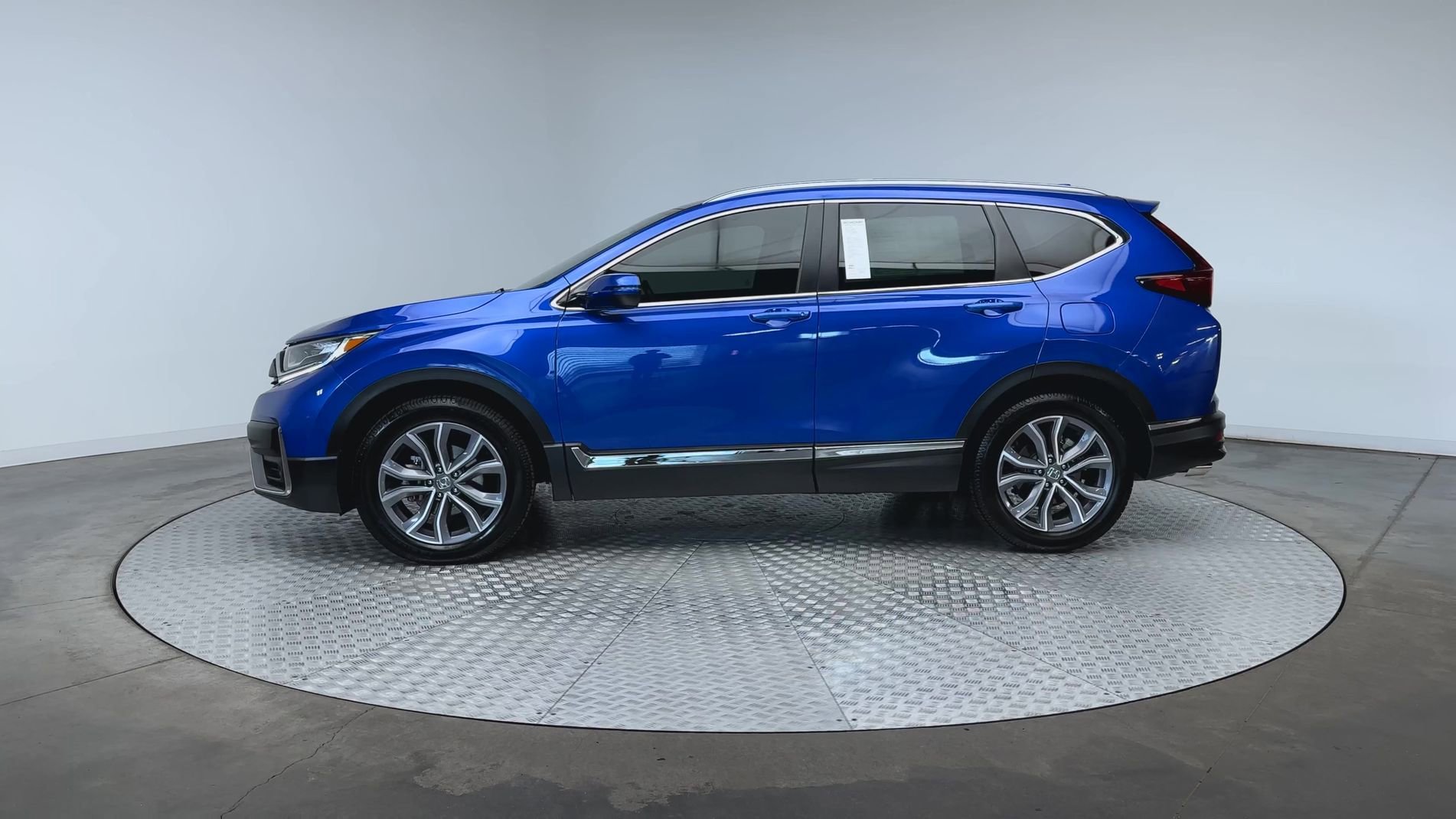 Used 2022 Aegean Blue Metallic Honda Touring image 5
