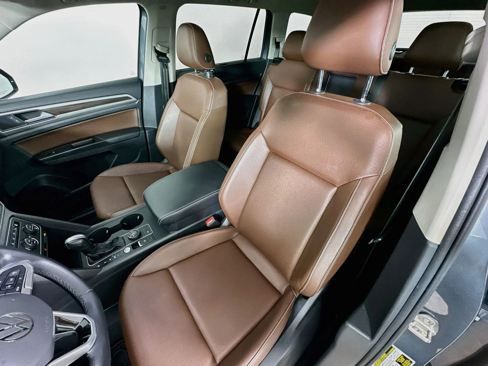 Used 2021  Volkswagen  image 33