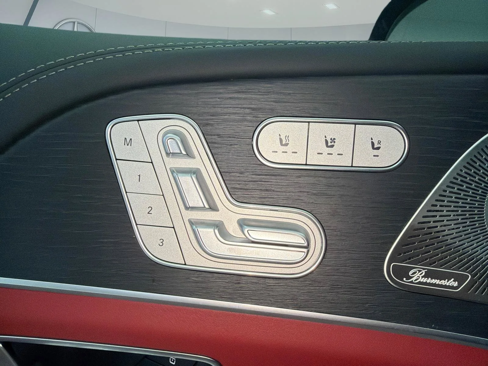 New 2026 manufaktur paint manufaktur si Mercedes-Benz GLE 580 image 15