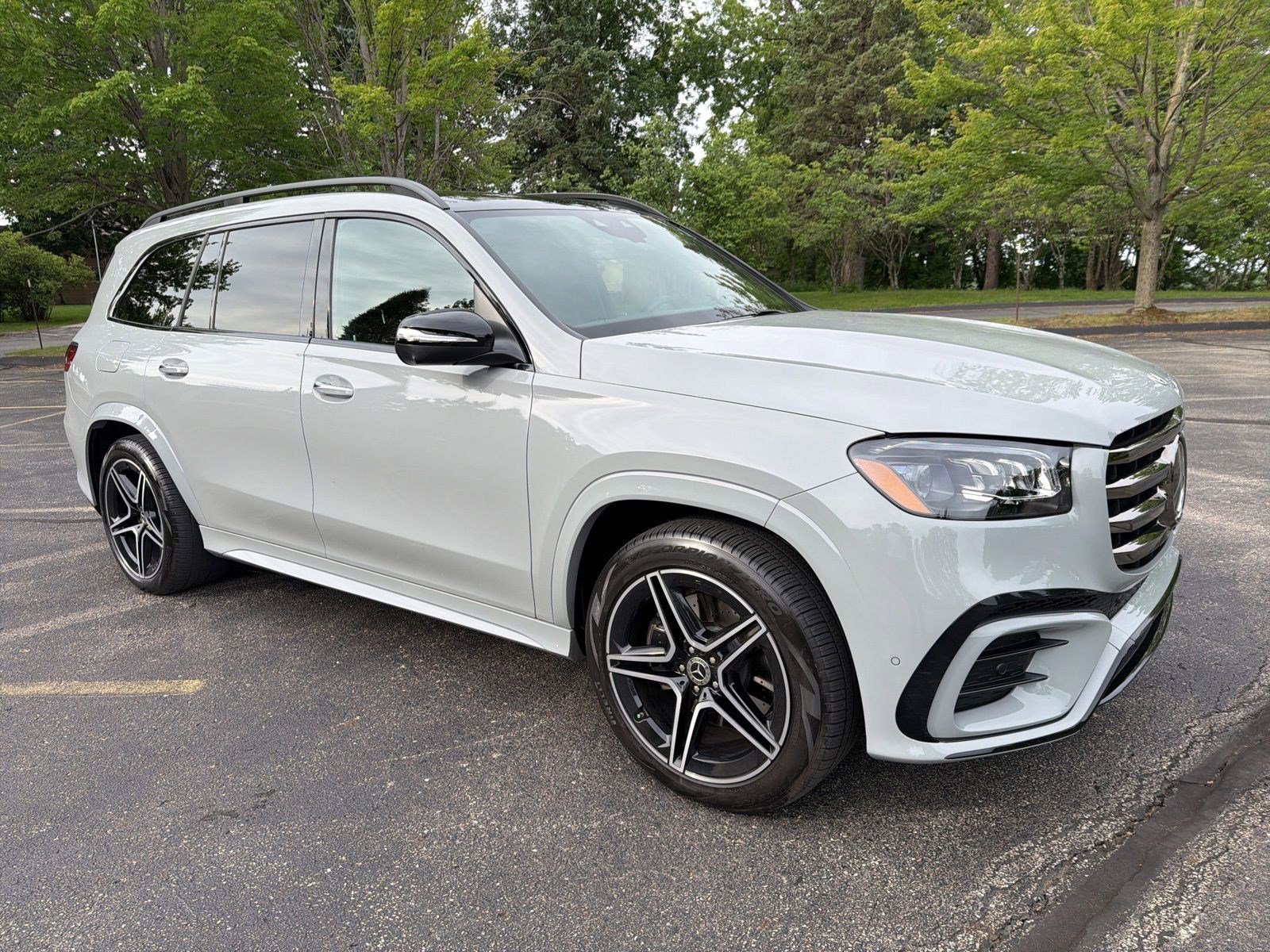 Used 2024 MANUFAKTUR Alpine Gray Mercedes-Benz GLS 450 image 25