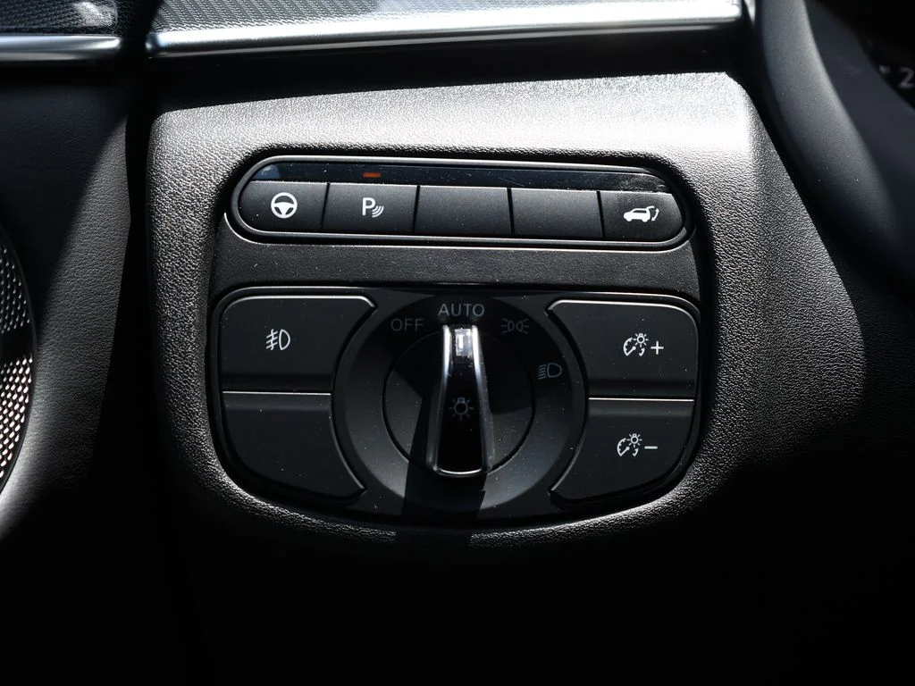 Certified Used 2025 Gray INFINITI SPORT image 36