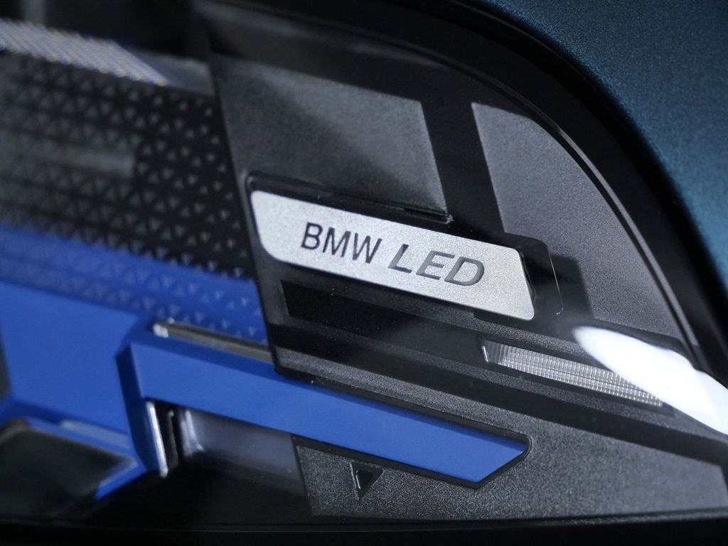 Used 2026 Blue Ridge Mountain Metallic BMW xDrive40i image 5