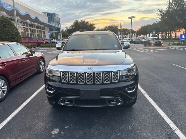 Used 2018 Diamond Black Jeep Overland image 2