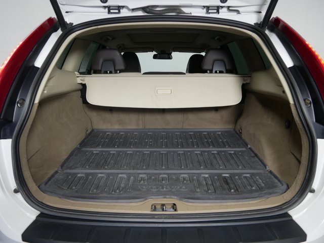 Used 2013 Ice White Volvo T6 w/ Platinum Pkg & Climate Pkg image 14