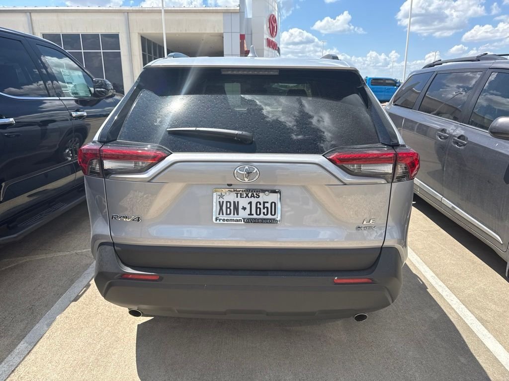 Used 2025 Silver Toyota LE image 3