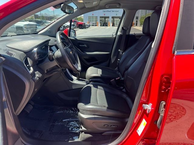 Used 2020 Chevrolet Trax LT with VIN KL7CJPSB8LB339998 for sale in South Jordan, UT