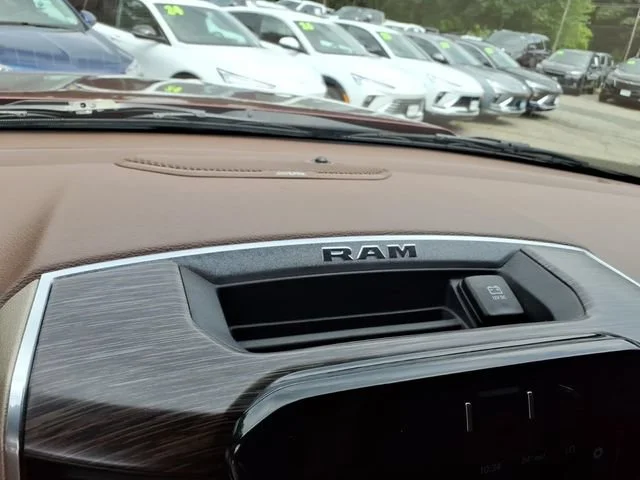 2020 RAM Ram 1500 Pickup Laramie - Photo 24