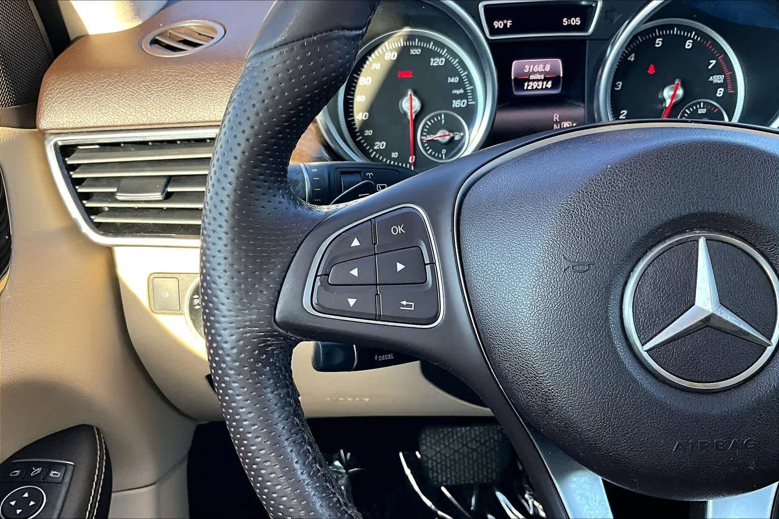 Used 2016 Polar White Mercedes-Benz GLE 350 image 21