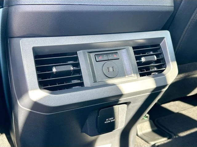 New 2026 White Metallic Ford Lariat image 18