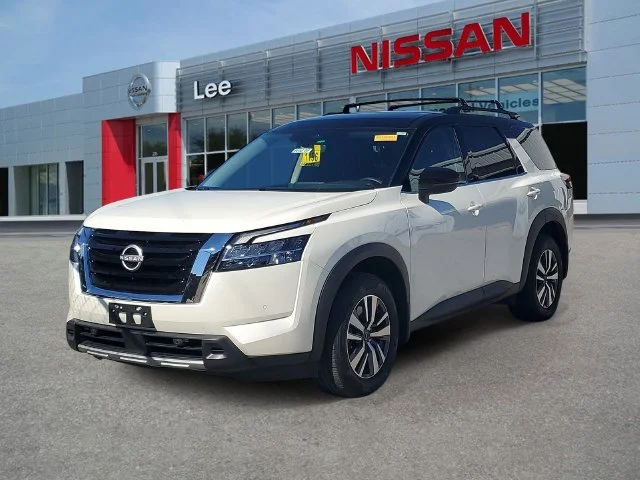 Certified Used 2024 White Nissan SL image 1