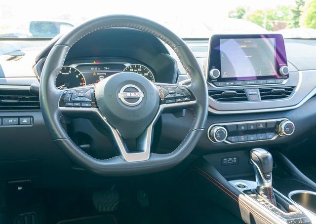 Used 2023 Gray Nissan 2.5 SR image 13