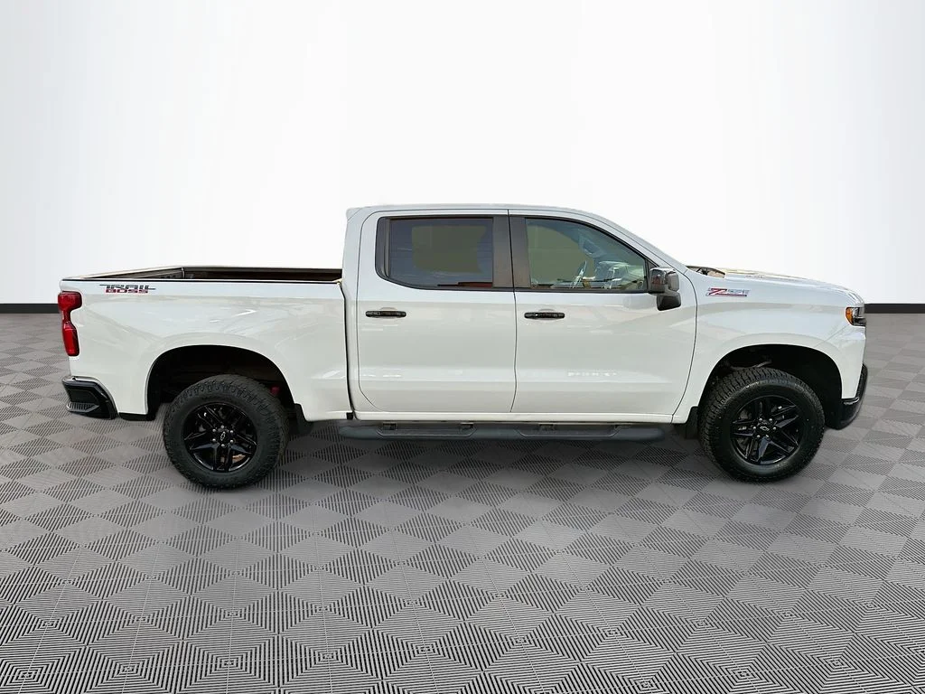Used 2022 White Chevrolet LT Trail Boss image 9