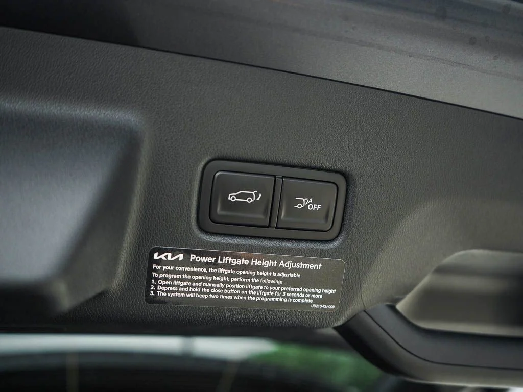 New 2027 Ivory Silver Kia EX AWD image 9