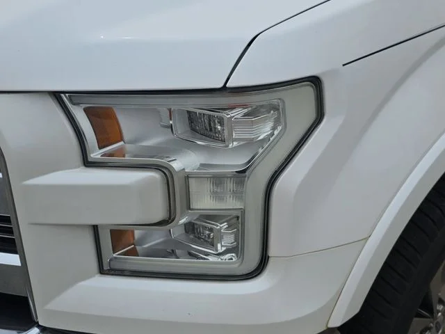 Used 2016 White Ford Lariat image 32