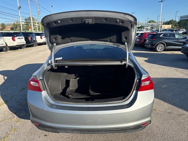 Used 2023 Gray Chevrolet LT image 9