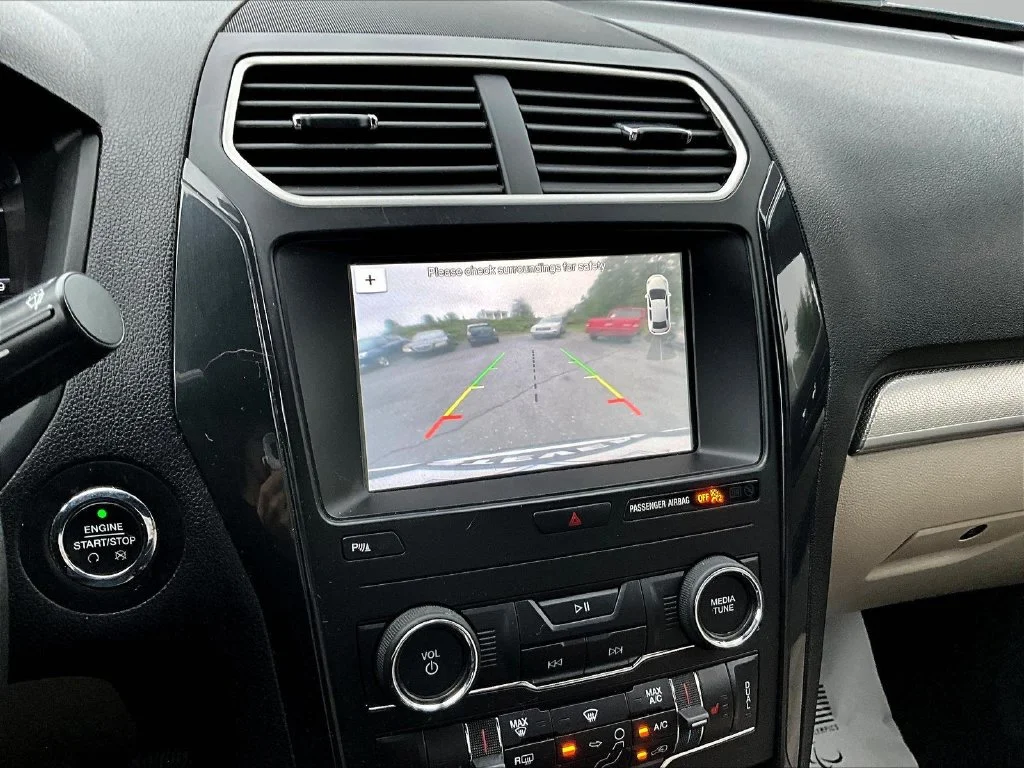 Used 2018 Magnetic Ford XLT image 16