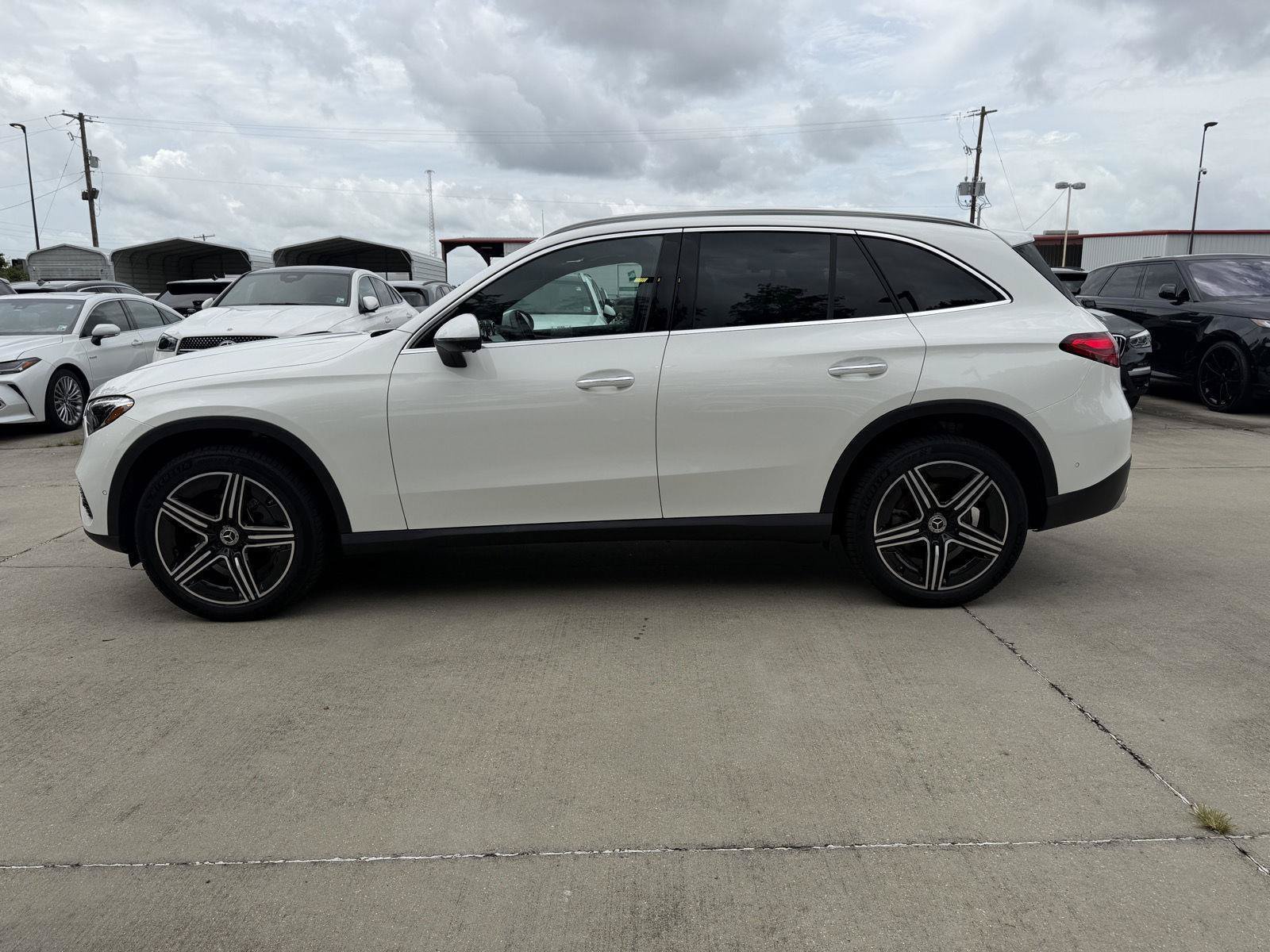 Certified Used 2026 Polar White Mercedes-Benz GLC 300 image 15