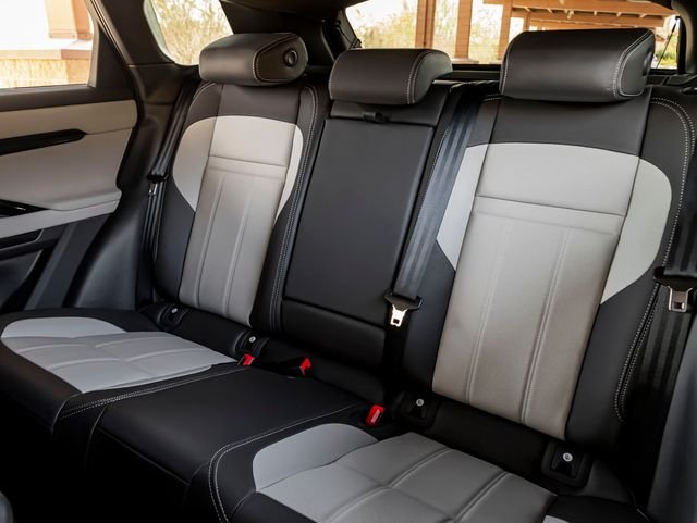 New 2026 Carpathian Grey Land Rover Hoxton Edition image 25