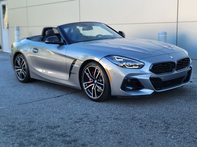 Used 2023 Skyscraper Gray Metallic BMW sDrive30i image 33
