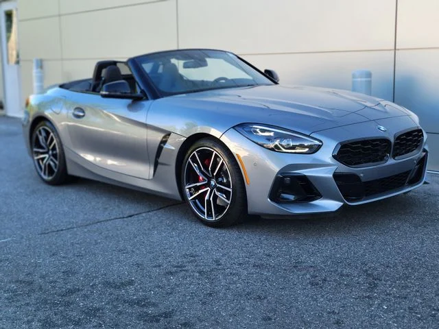 Used 2023 Skyscraper Gray Metallic BMW sDrive30i image 33