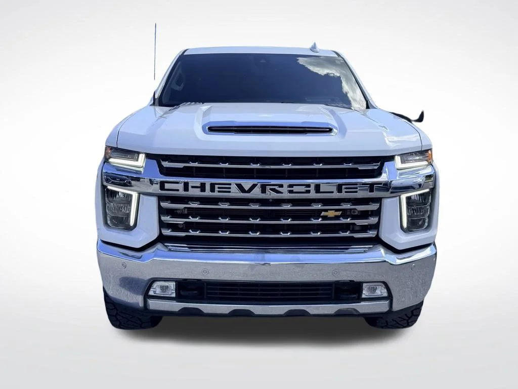 Used 2021 White Chevrolet LTZ image 10
