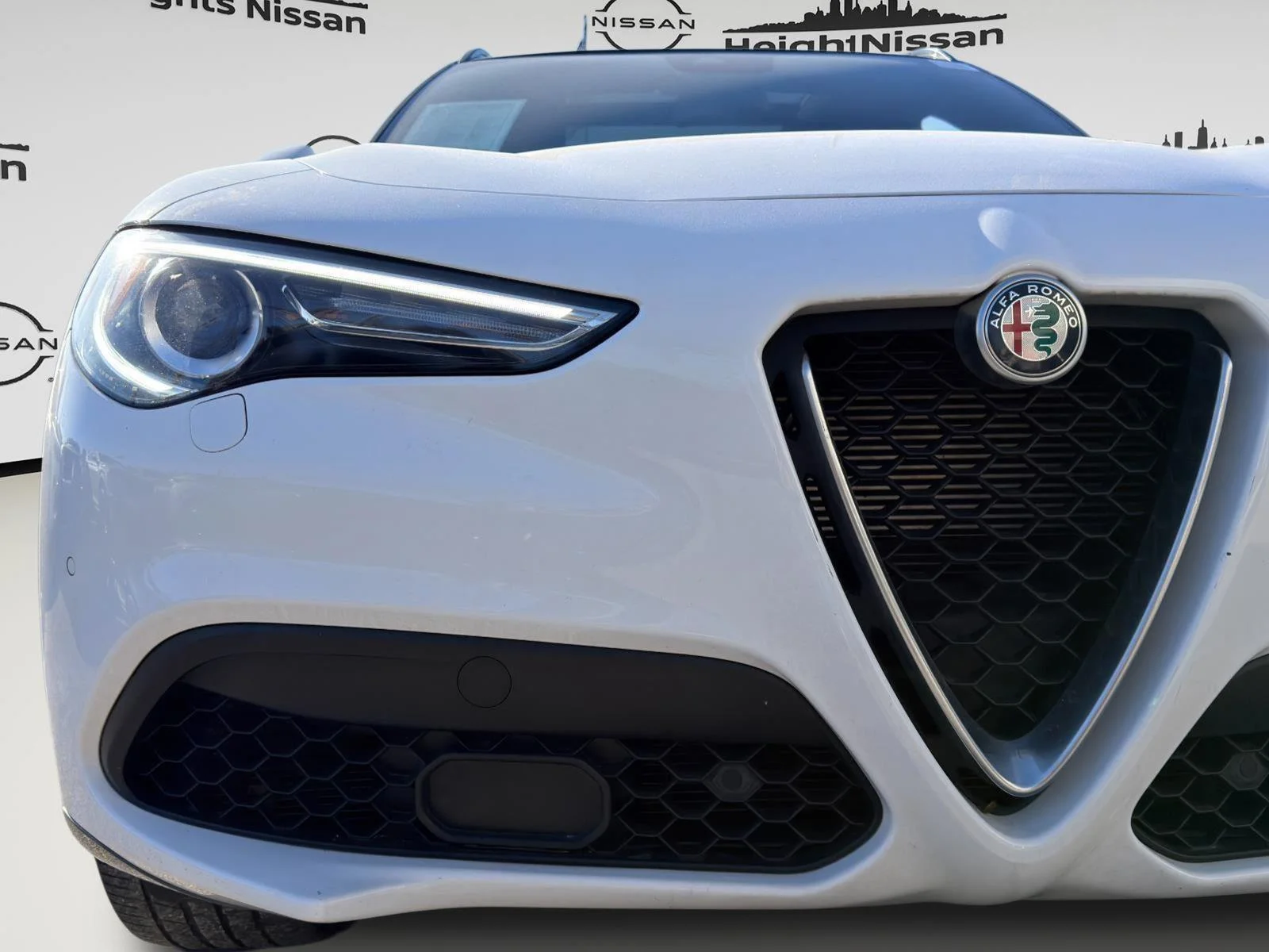 Used 2023 Alfa White Alfa Romeo Ti image 23