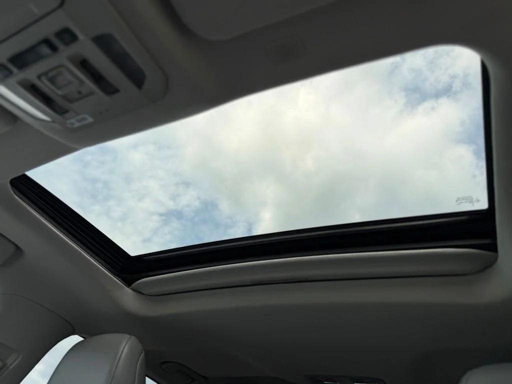 Used 2022 Black Toyota XLE image 33