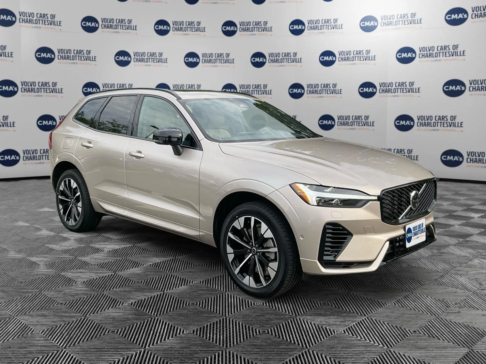 New 2026 Bright Dusk Metallic Volvo Plus image 7