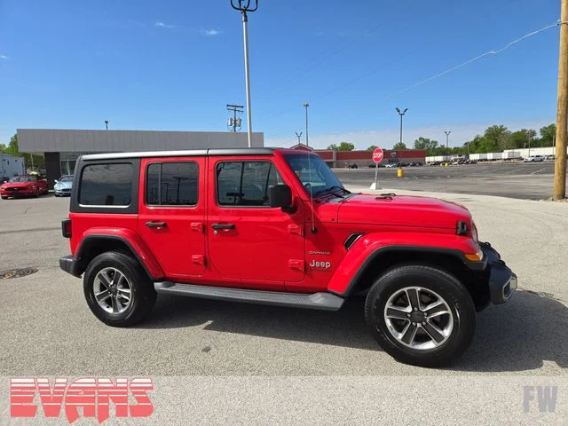 Used 2019 Red Jeep Unlimited Sahara image 2