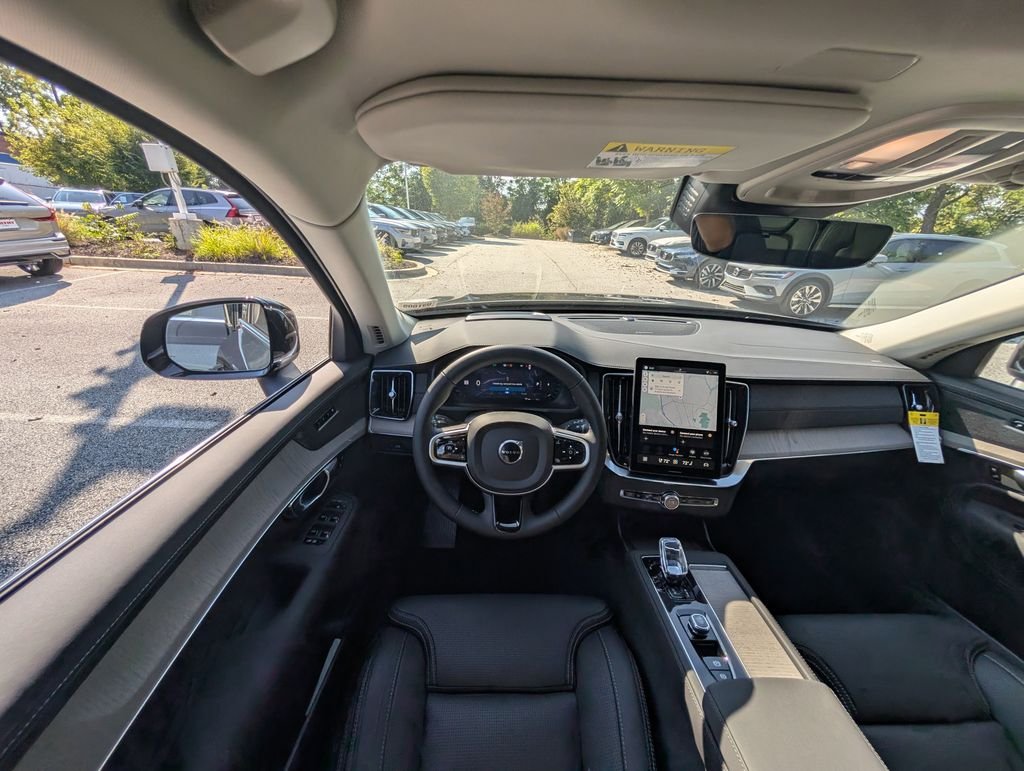2026 Volvo XC90 Ultra - Photo 13