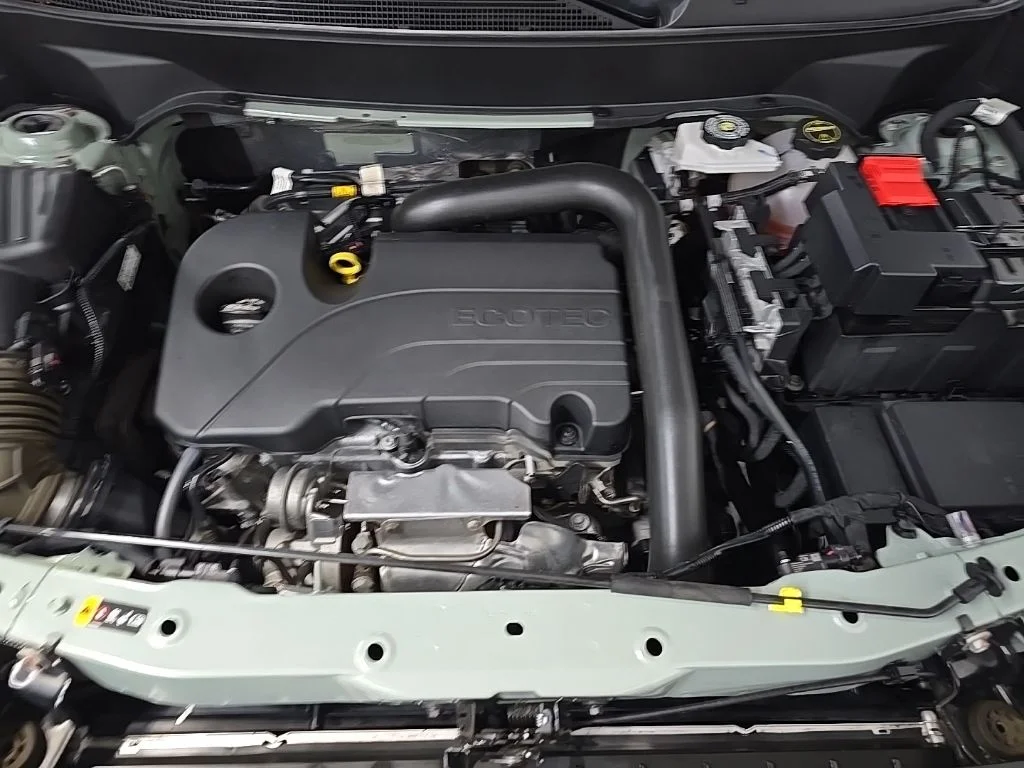 Used 2025 Green Chevrolet ACTIV image 13