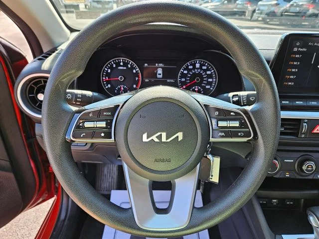 Used 2023 Red Kia LXS image 28