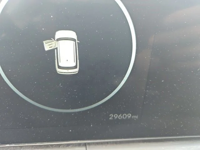 Used 2024 Green Hyundai Limited image 10