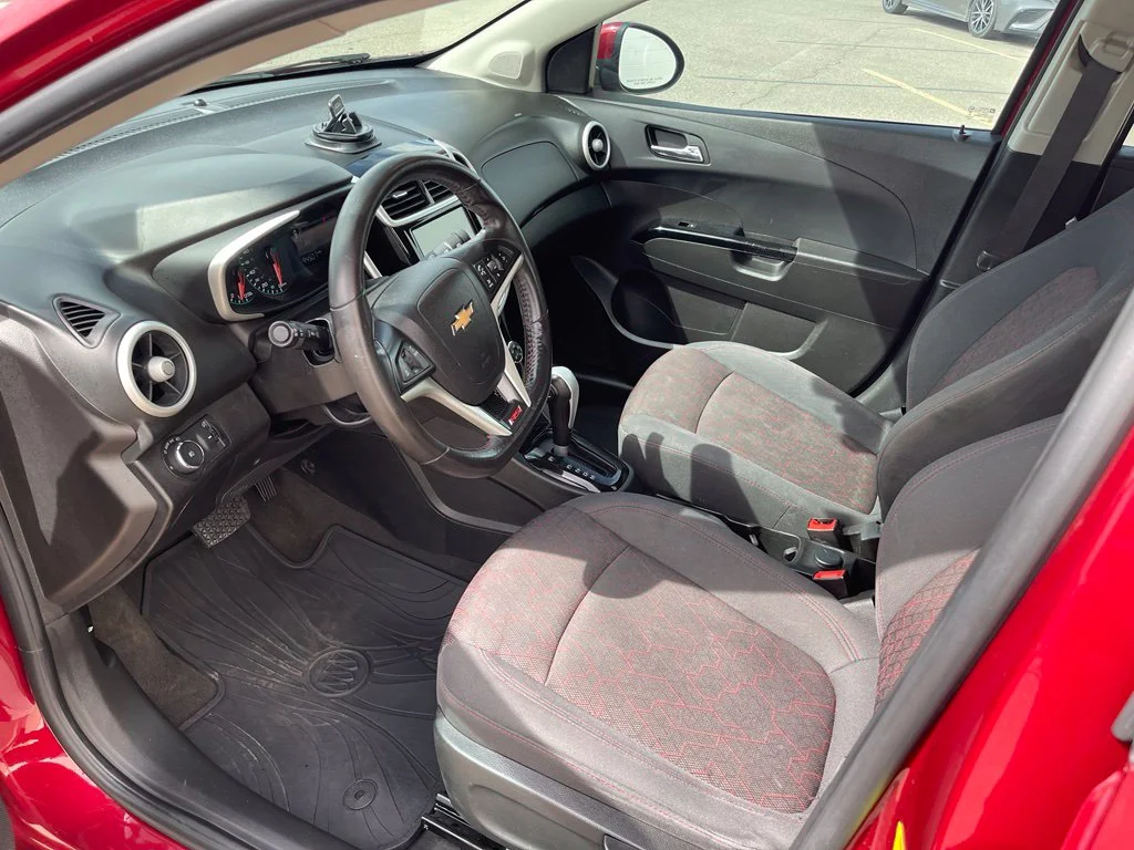 Used 2017 Cajun Red Tintcoat Chevrolet LT image 12