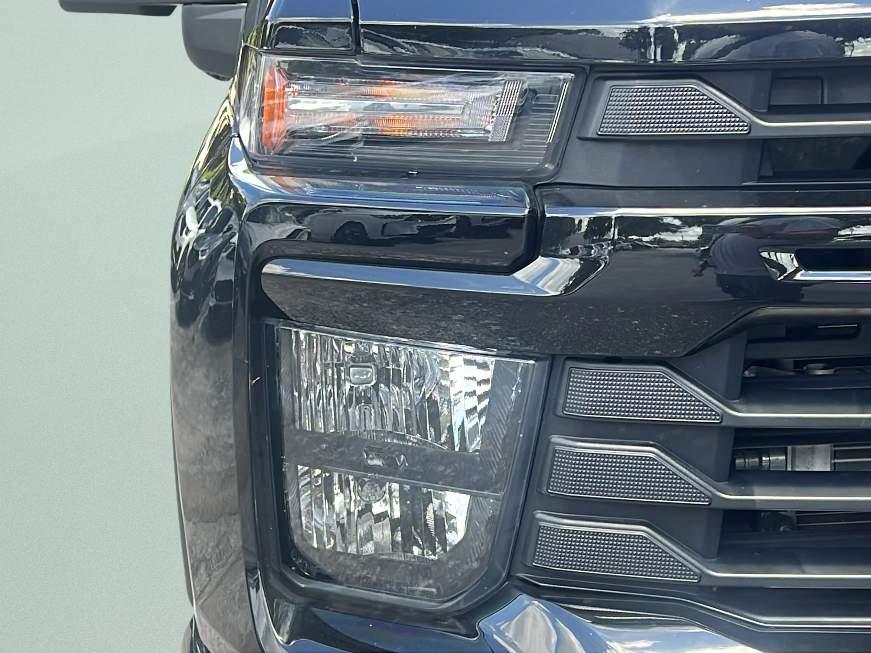 Used 2025 Black Chevrolet Custom image 22