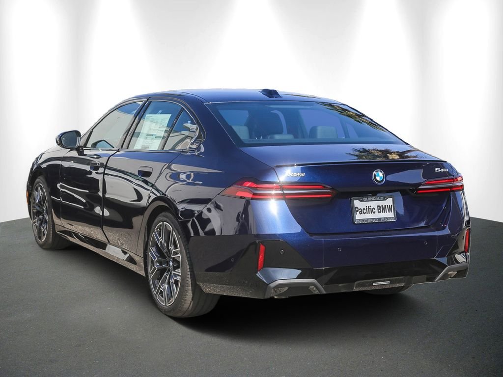New 2026 Tanzanite Blue II Metallic BMW 540i xDrive image 4