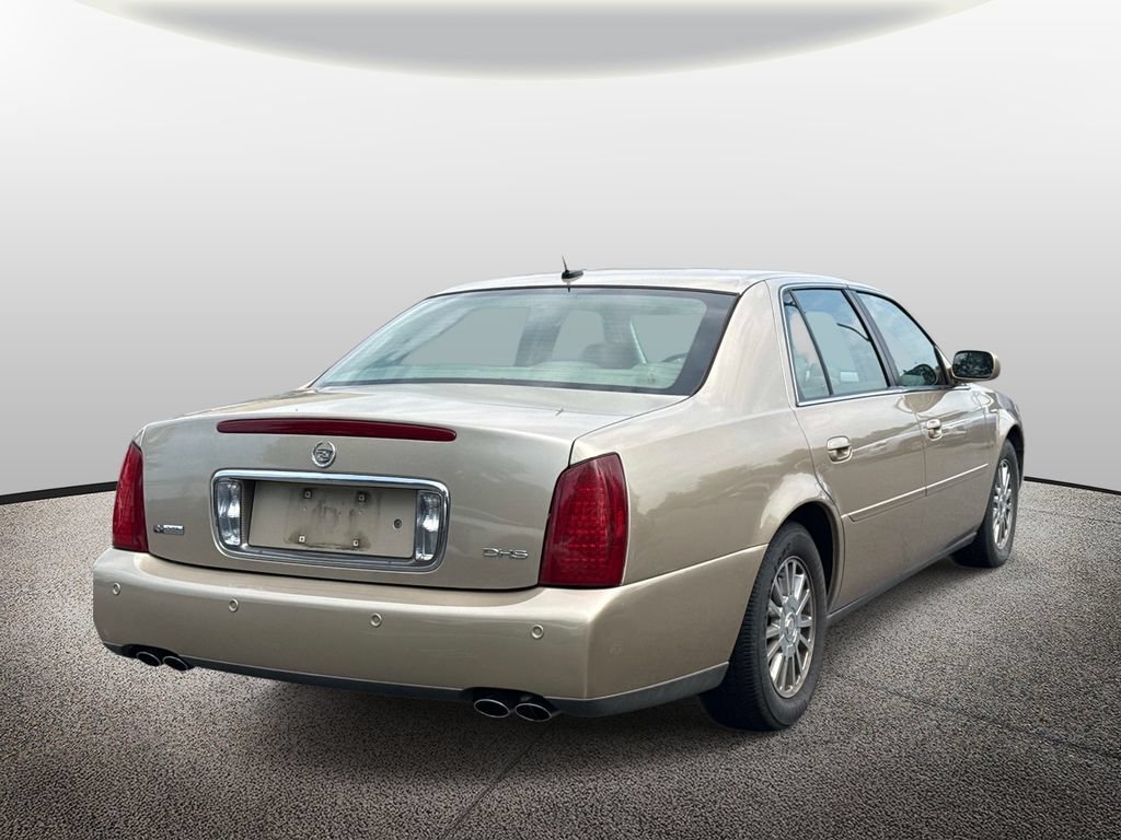 Used 2005 Cadillac DeVille DHS with VIN 1G6KE57YX5U198382 for sale in Chantilly, VA